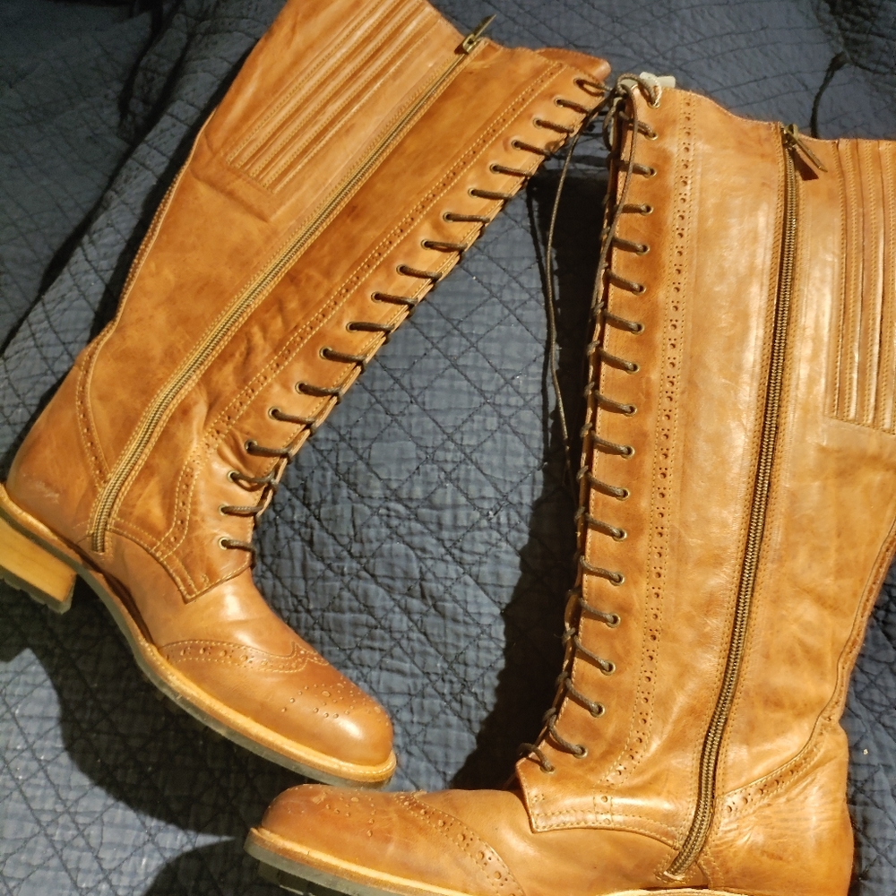 DUO fka Tedd & Muffy Boots